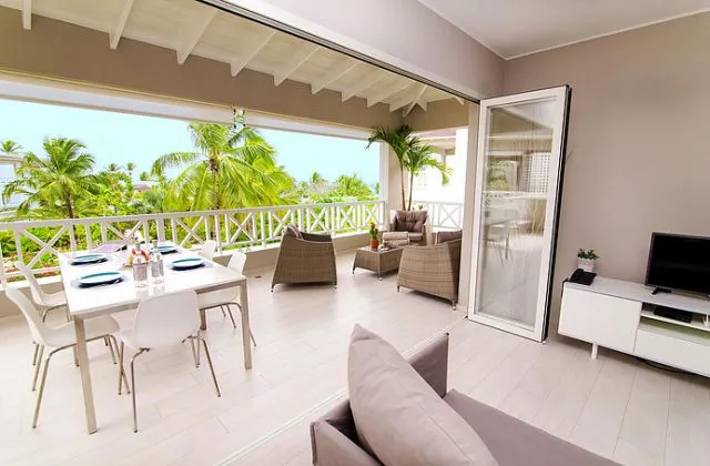 Tracadero Beach Resort suite terraza